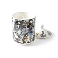 Bougie parfumée en pot de porcelaine - Garden Bleu clair - Jasmin & Ylang - durée de combustion 65h - 315 g - CXL by Christian Lacroix Maison