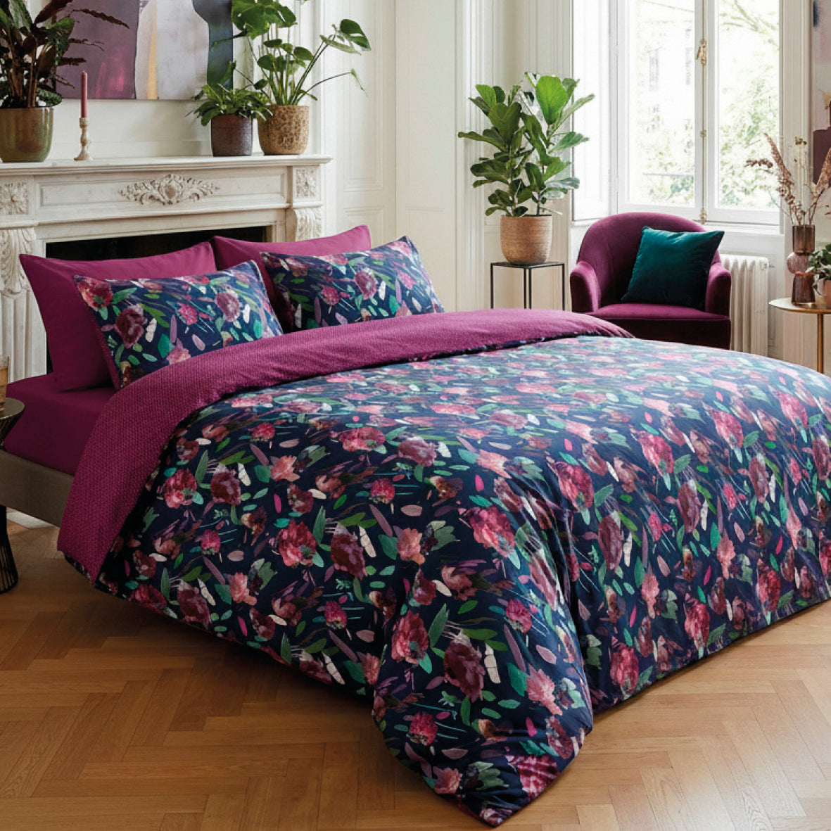 Drap plat satin de coton - Artsy flowers bleu foncé - 240 x 300 cm