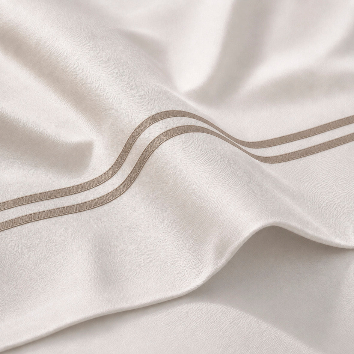 Drap plat satin de coton - Nîmes Taupe / Blanc - CXL by Christian Lacroix Maison