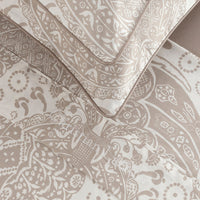 Ensemble de draps : drap-housse, drap plat, taie(s) d'oreiller en satin de coton - dessin Arles Taupe - CXL by Christian Lacroix Maison