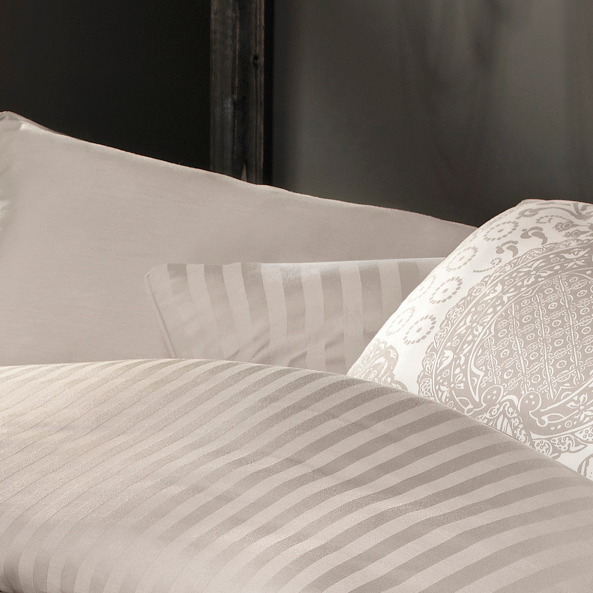 Housse de couette + taie(s) d'oreiller satin de coton - Rayure tissé taupe - CXL by Christian Lacroix Maison