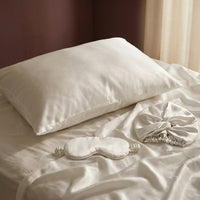 Taie d'oreiller + masque de nuit + bonnet de nuit en soie - Brume de soie Blanc - CXL by Christian Lacroix Maison