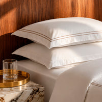 Taie d'oreiller satin de coton - Nîmes Taupe / Blanc - CXL by Christian Lacroix Maison